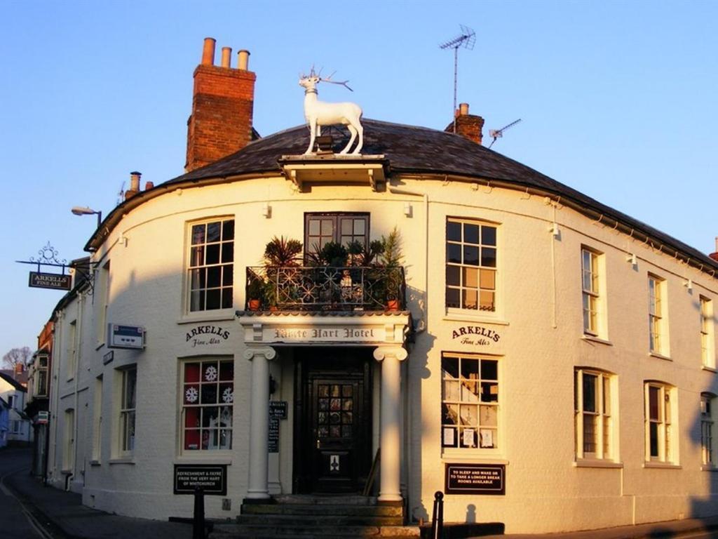 The White Hart Hotel Whitchurch  Exterior photo